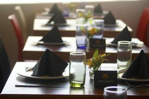 Hotel Oro Negro Talara Buitenkant foto